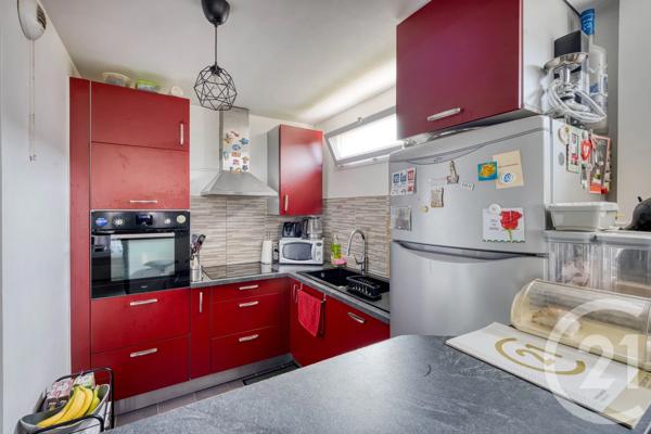 Appartement F5 à vendre  5 pièces - 96 m 2   VIGNEUX SUR SEINE  - 91