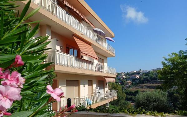 Appartement à vendre    2 pièces • 45,95 m2 Nice