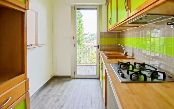 Appartement à vendre    2 pièces • 45,95 m2 Nice