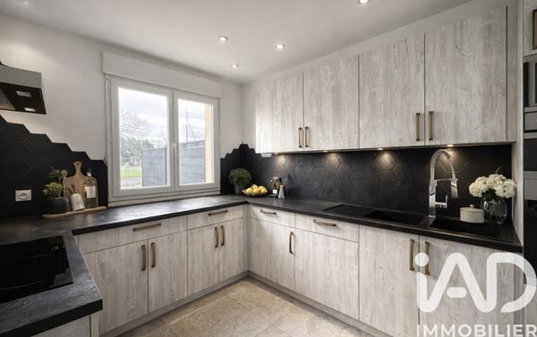 Maison à vendre 5 pièces 109 m² Mandres-les-Roses