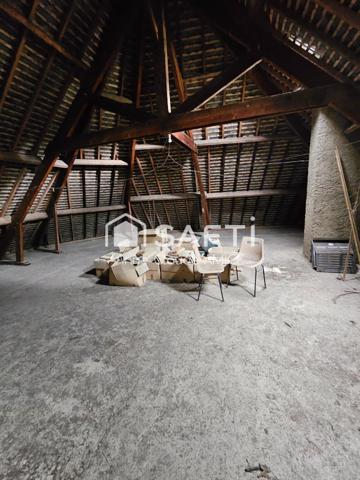 Maison en pierre au cœur de Lanrelas 167 m²