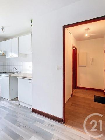 Appartement Studio à vendre  1 pièce - 31,75 m 2   JOUE LES TOURS  - 37