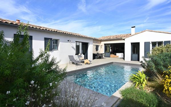 Maison à vendre    5 pièces •  Saint-Clément-des-Baleines