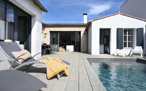 Maison à vendre    5 pièces •  Saint-Clément-des-Baleines