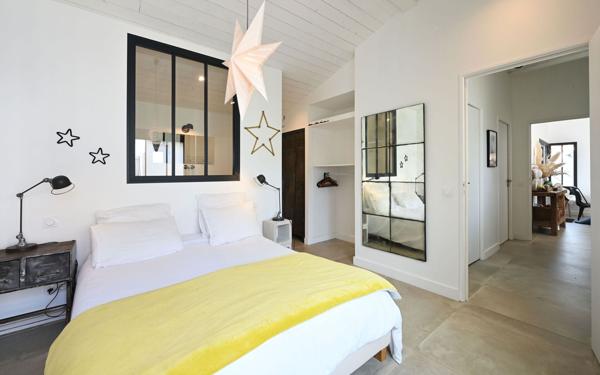 Maison à vendre    5 pièces •  Saint-Clément-des-Baleines