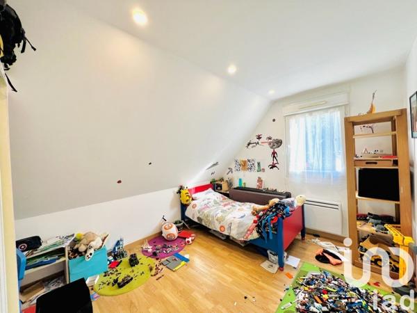 Maison traditionnelle 5 pièces de 86 m² à Lannion (22300)