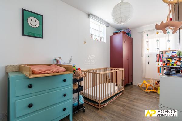 Maison Maisons Laffitte 4 pièce(s) 93 m2 - 3 chambres - sdb sdouche - sous sol total avec bureau 695 000 € **  - Référence  4714