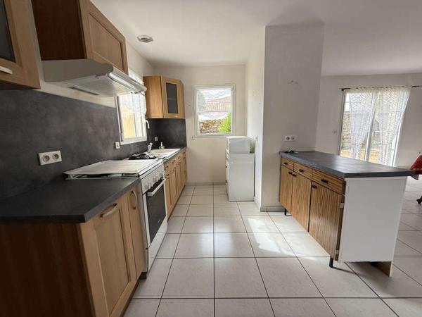 MONTAIGU-VENDEE / Vente Maison 4 Pièces 94 m²