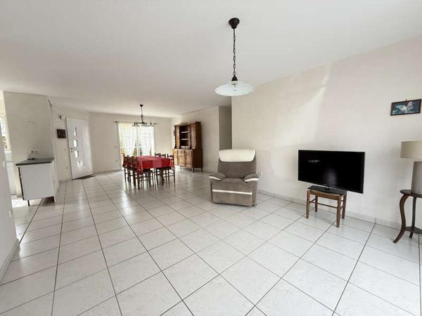 MONTAIGU-VENDEE / Vente Maison 4 Pièces 94 m²