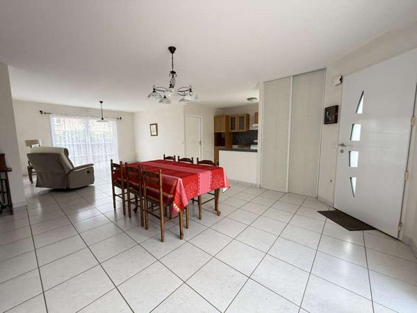 MONTAIGU-VENDEE / Vente Maison 4 Pièces 94 m²