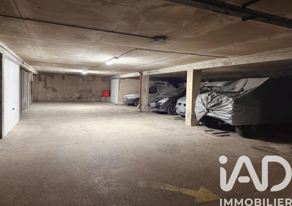 Parking à vendre 12 m² Paris 19
