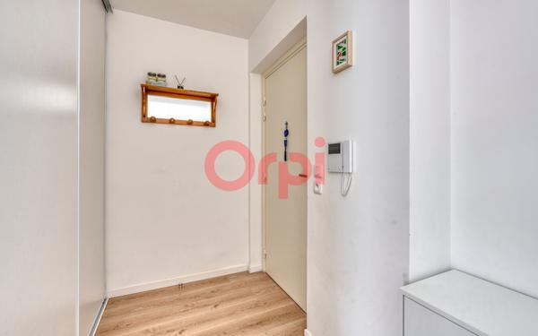 Appartement à vendre    1 pièce • 29,81 m2 Montévrain