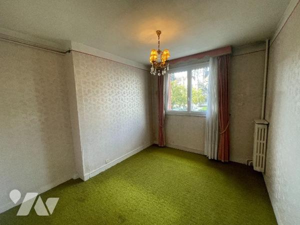 CAEN CENTRE VILLE APPARTEMENT 4 PIECES A RENOVER