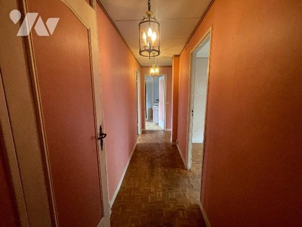 CAEN CENTRE VILLE APPARTEMENT 4 PIECES A RENOVER
