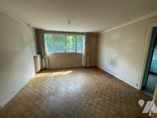 CAEN CENTRE VILLE APPARTEMENT 4 PIECES A RENOVER