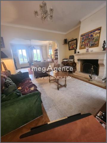 Maison à BOULOGNE-SUR-MER, 62200 - 7 pièces 245m²