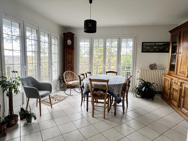 Smarves (86240) SMARVES - MAISON FAMILIALE- 5 CHAMBRES AVEC VUE DÉGAGÉE