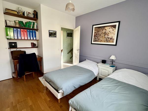 Smarves (86240) SMARVES - MAISON FAMILIALE- 5 CHAMBRES AVEC VUE DÉGAGÉE