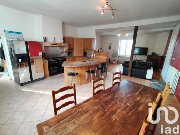 Maison à vendre 7 pièces 250 m² Bourgoin-Jallieu