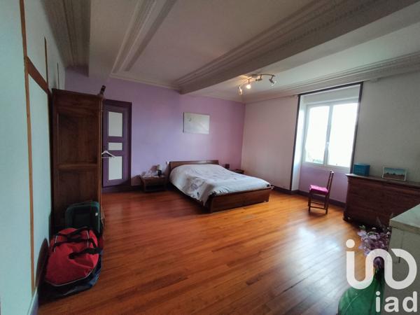 Maison à vendre 7 pièces 250 m² Bourgoin-Jallieu