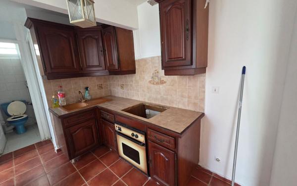 Appartement à vendre    2 pièces • 49 m2 Les Abymes