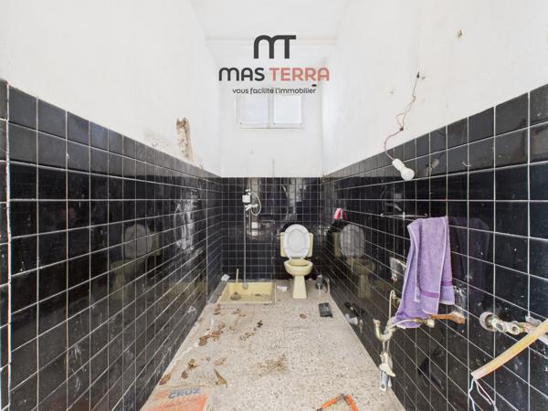 Local Commercial 5 pièces - 144 m² Exclusivité efficity