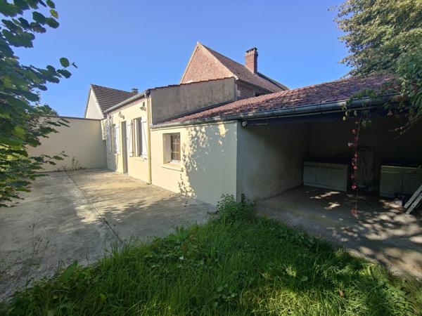 A 5 mn de NOAILLES, TRES BELLE MAISON BOURGEOISE DE 150 m² HAB AVEC GARAGE ET DEPENDANCES SUR 800 M² CLOS AU  Sainte-Geneviève (60730)