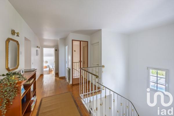 Maison d’architecte 6 pièces de 241 m² à Ascain (64310)