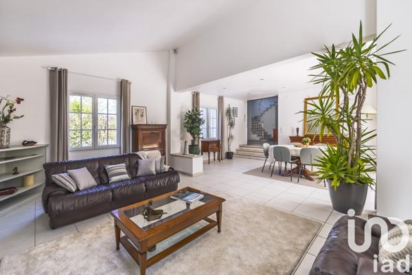 Maison d’architecte 6 pièces de 241 m² à Ascain (64310)