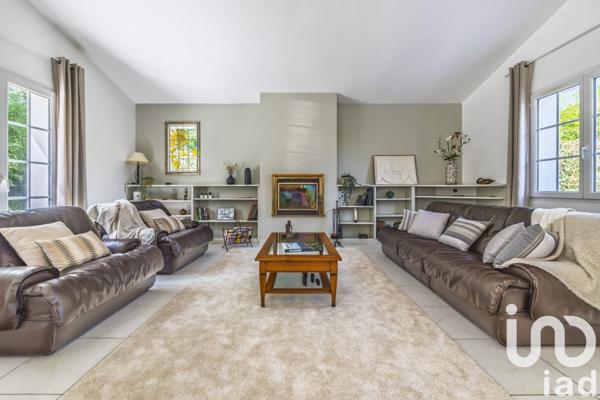 Maison d’architecte 6 pièces de 241 m² à Ascain (64310)