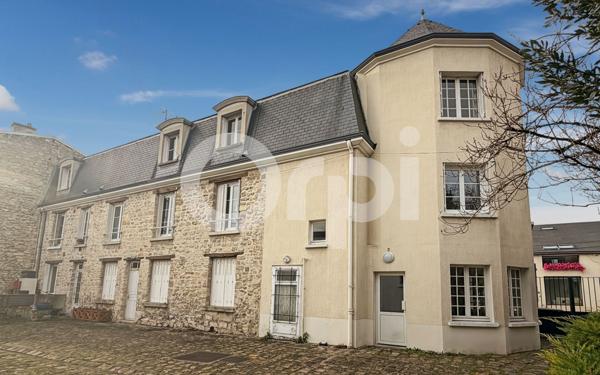 Appartement à louer    1 pièce • 15,20 m2 Senlis