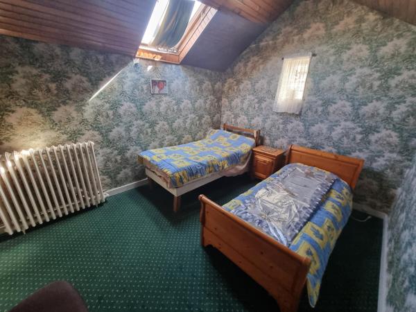 Au Mée village, Meulière de 115 m2 sur un terrain de 637 m2