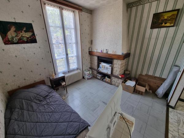 Au Mée village, Meulière de 115 m2 sur un terrain de 637 m2