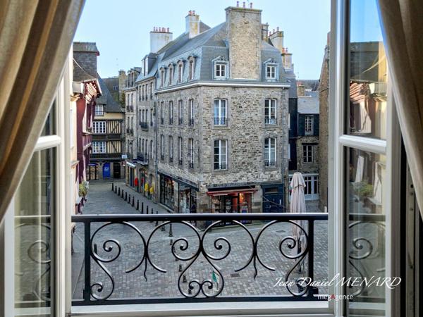 Appartement à DINAN, 22100 - 6 pièces 200m²