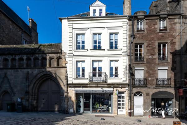 Appartement à DINAN, 22100 - 6 pièces 200m²