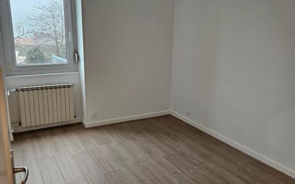 Appartement à louer    3 pièces •  Le Creusot