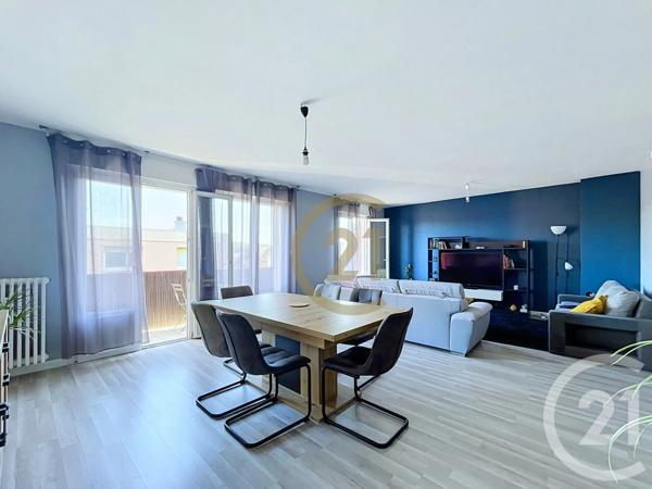 Appartement F4 à vendre  4 pièces - 90,86 m 2   BELFORT  - 90