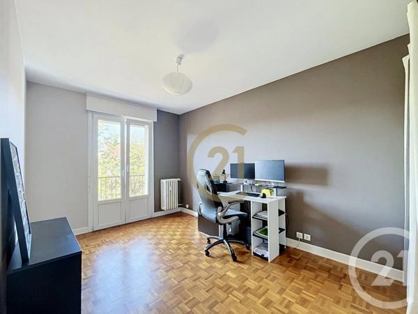 Appartement F4 à vendre  4 pièces - 90,86 m 2   BELFORT  - 90