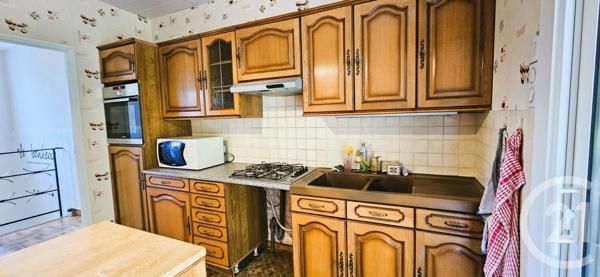 Maison à vendre  8 pièces - 117,53 m2 DESERTINES - 03