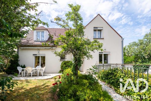 Maison à vendre 6 pièces 123 m² Fontenay-le-Fleury