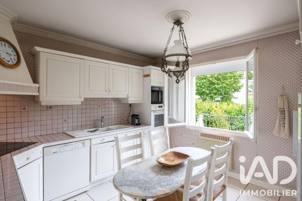 Maison à vendre 6 pièces 123 m² Fontenay-le-Fleury