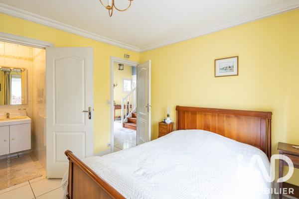 Maison à vendre 6 pièces 123 m² Fontenay-le-Fleury