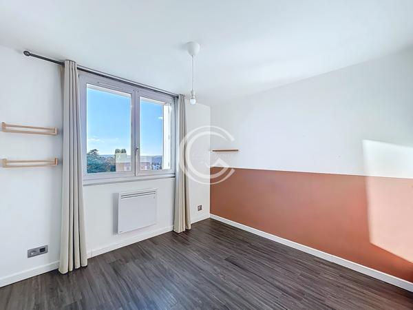 Rueil-Malmaison (92500) AU CALME ET A LA VUE DEGAGEE