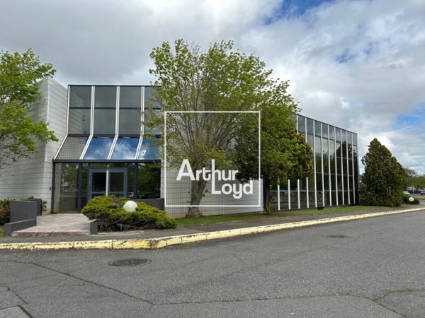 Bureaux à louer Toulouse quartier Basso Cambo avec parkings