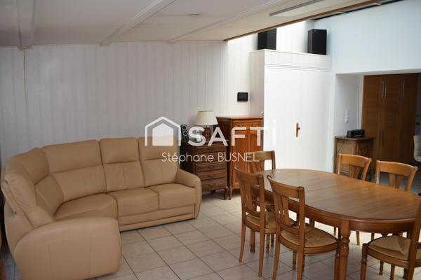 MAISON DE VILLE AUTONOMIE DE PLAIN PIED 114 M2, 4 PIECES SUR TERRAIN DE 242 M2 ENVIRON