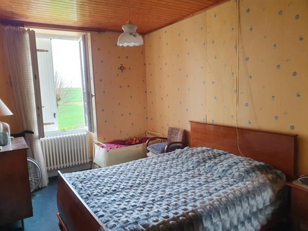 Propriete  7 pièce(s)  6 chambre(s)  180 m²
