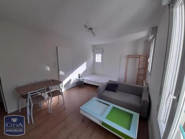 Appartement à louer 1 pièce 24.81m² Poitiers (86000)