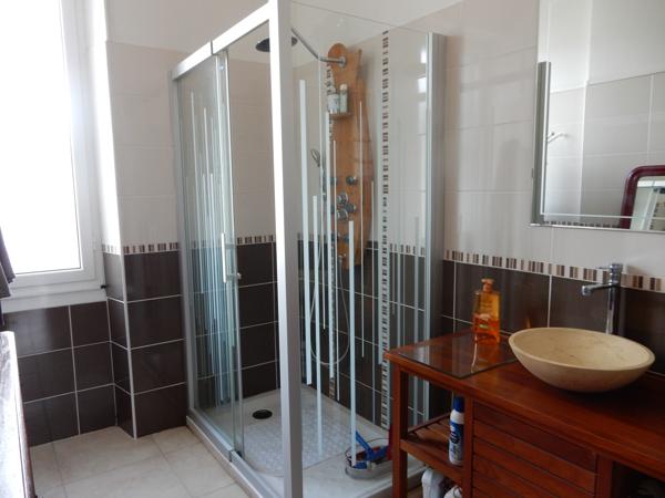 Maison en pierre - 2 appartements - Garage - Terrain