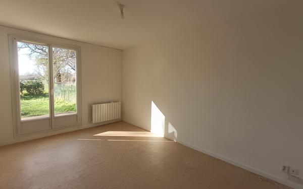 Maison à louer    3 pièces • 62 m2 Aillant-sur-Milleron