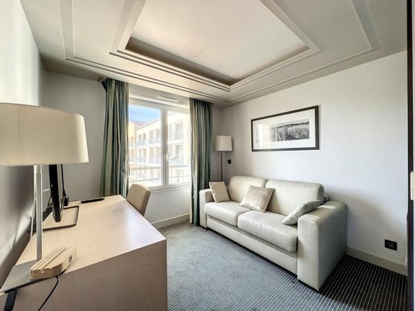 Dpt Hérault (34), à vendre JUVIGNAC appartement T2 de 25,54 m2 en résidence de tourisme avec piscine + Parking